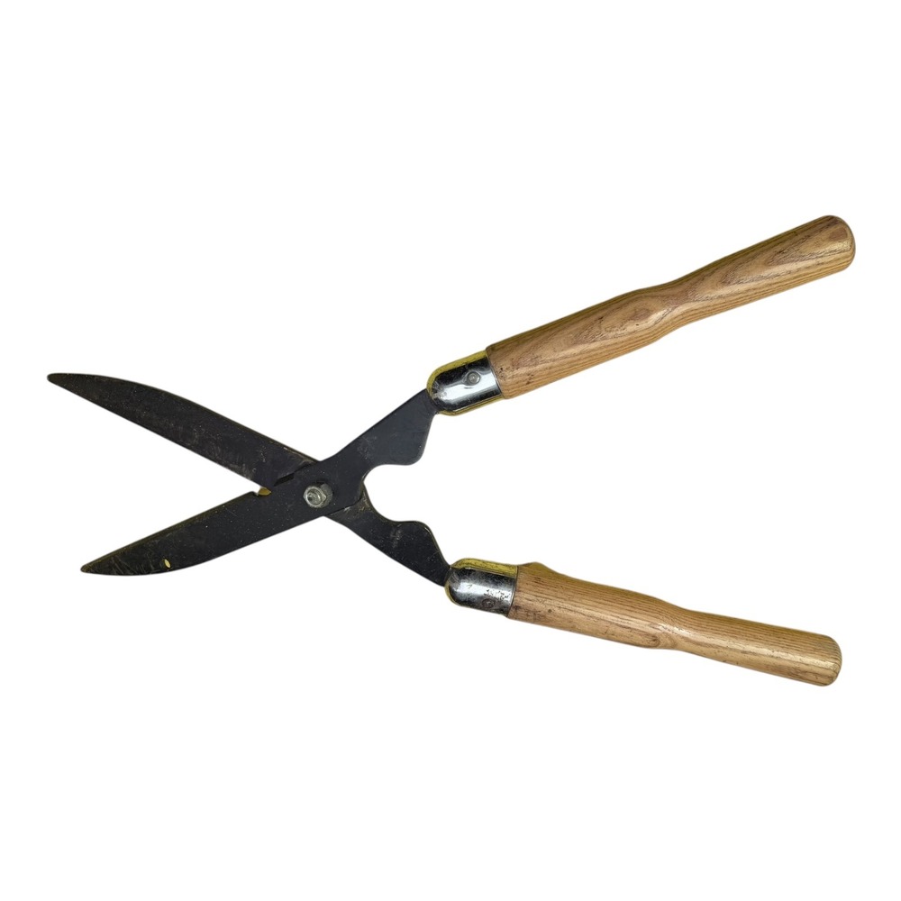 Vintage Ames Hedge Shears Wood Handle 23-022 HS22 Garden Trimmer Landscaping